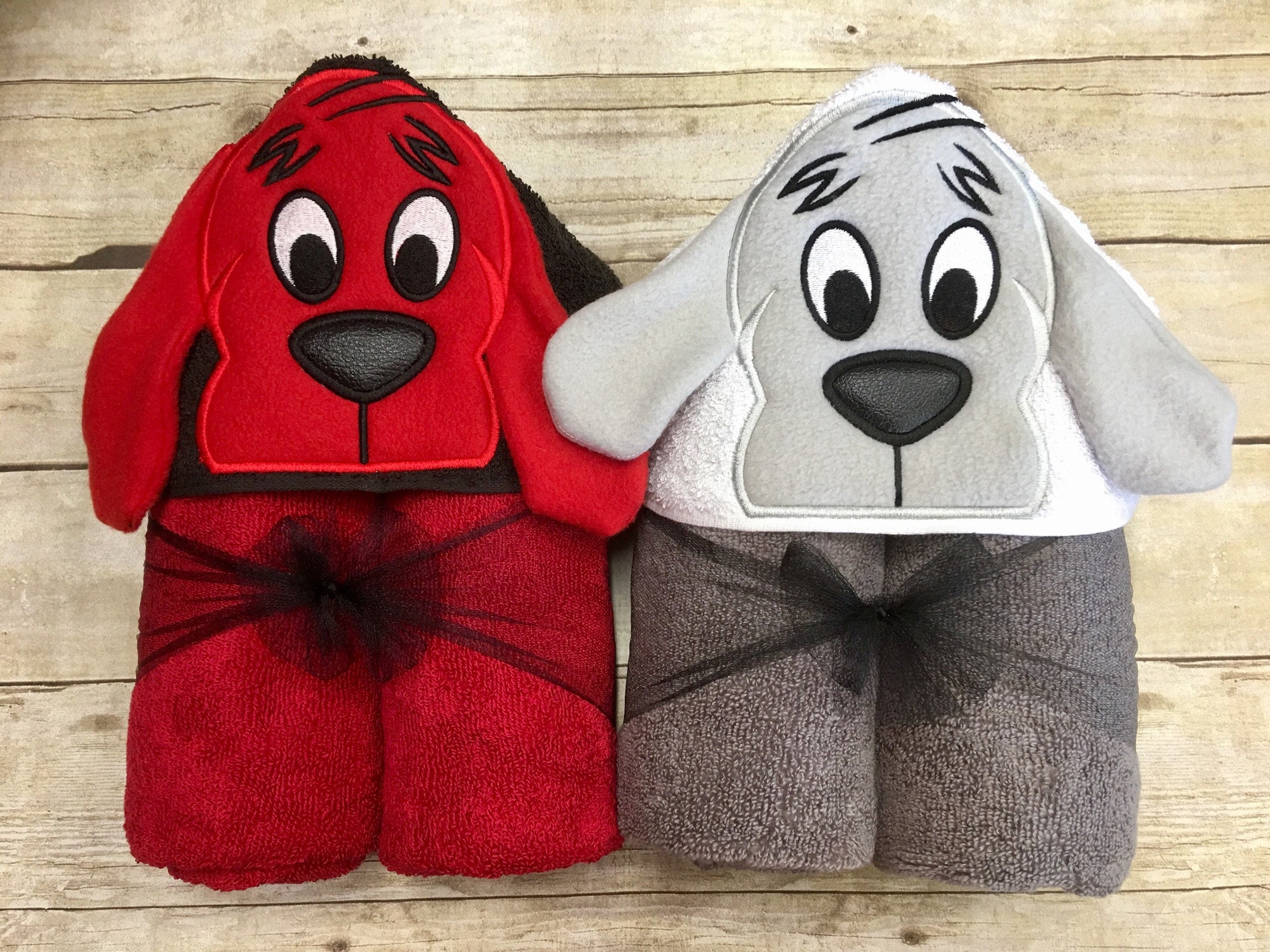 Clifford the Big Red Dog Hooded Towel